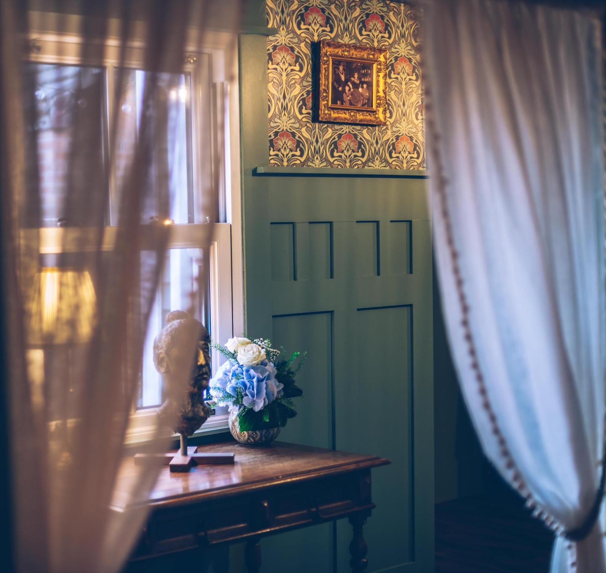 Sheddington Manor - 2 Bedroom Guest House & Cinema Белфаст Екстер'єр фото