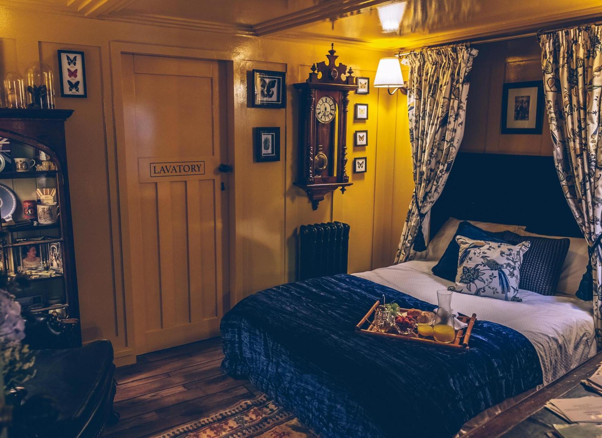 Sheddington Manor - 2 Bedroom Guest House & Cinema Белфаст Екстер'єр фото